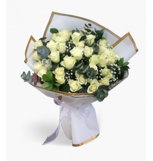  White Roses Bouquete