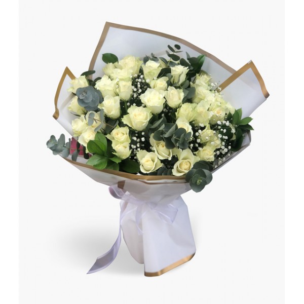  White Roses Bouquete